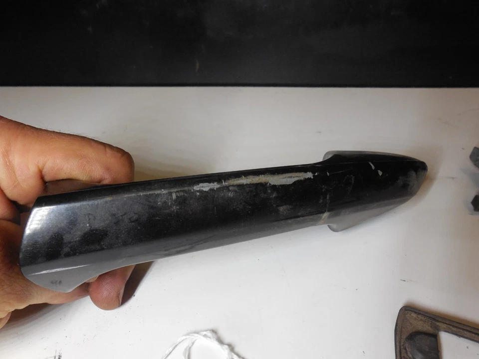 Manija puerta exterior delantera izquierda 2047600170 08-14 mercedes-benz w204 c300 c350 Foto 3 de 4