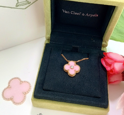 Van Cleef & Arpels ピンクゴール18k 専用ケース付き 5号 VAN CLEEF & ARPELS PINK PORCELAIN ALHAMBRA NECKLACE 18K RG W/BOX