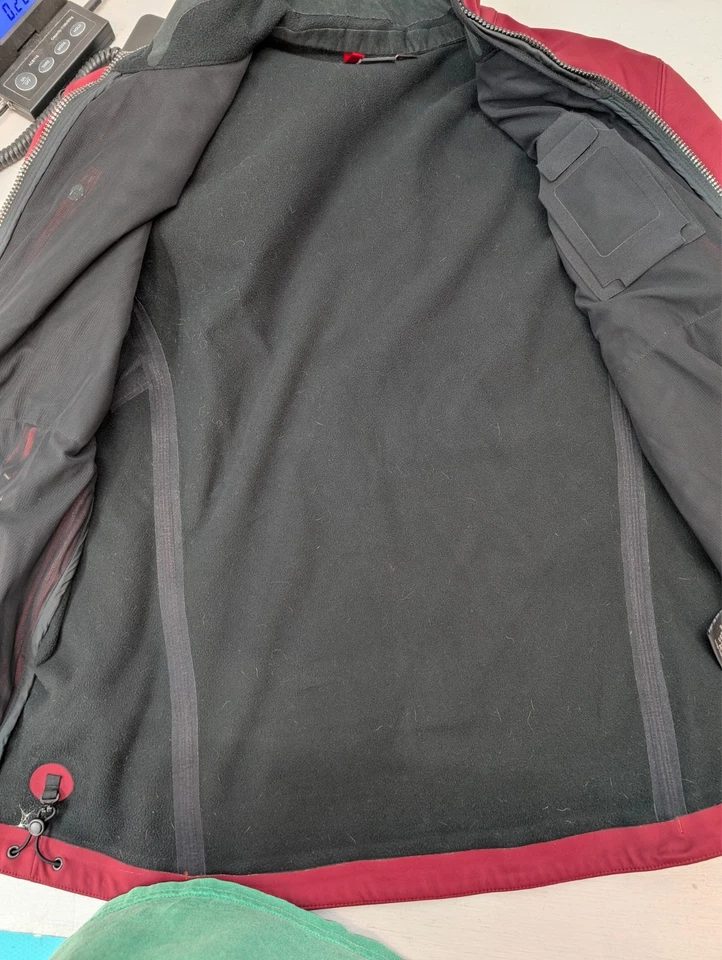 Chaqueta Victorinox Cremallera Completa Para Hombre Talla XL Roja Nylon Bolsillos con Cremallera Vellón Exterior Foto 4 de 4