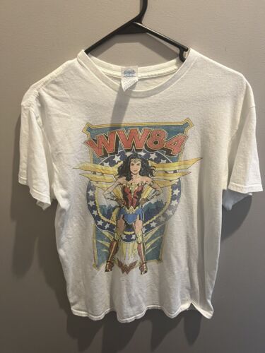 VINTAGE 1984 WONDER WOMAN DC Comics WW84 T-Shirt Size M Medium - Picture 1 of 4