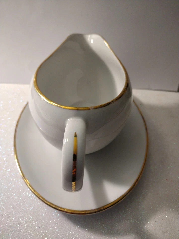 Holidays Kitchen Porcelain Gravy Boat Goldline with Under Plate Pier 1 Great  - Image 4 of 4