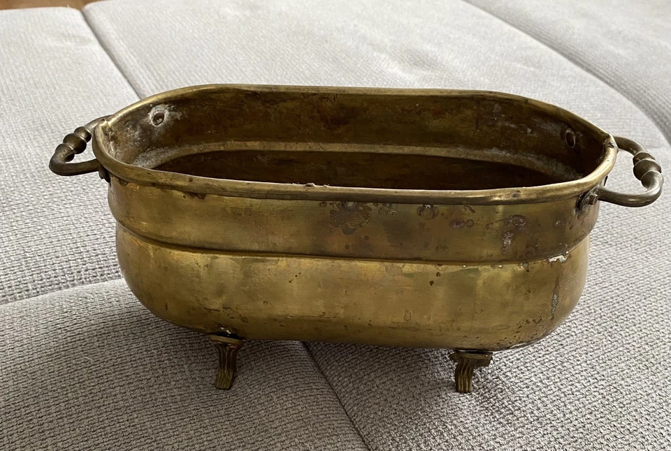 Alter Messing Blumen Übertopf Topf oval mit Griffen und Füßen (66) - Bild 2 von 4