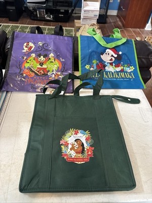 Disney Bag Lot: Halloween 2018 Mickey Mouse/Aulani Moana 2022 XMAS/Aulani Mickey