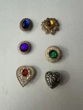 BEAUTIFUL VTG BUTTON COVERS: 5 GOLD TONE, 1 SILVER. GREAT FOR WEARING OR CRAFTS