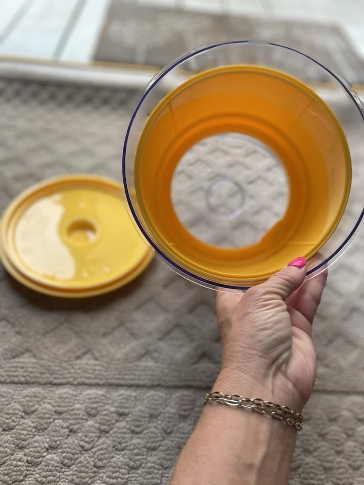 Dispensador de bebidas American Maid de plástico sin BPA de 1,5 galones - amarillo Foto 2 de 4