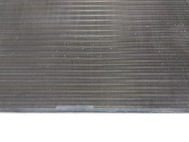 Condensador de clima de aire acondicionado Jaguar XK8 XKR 1997 1998 1999 2000 2001 2002 Foto 3 de 4