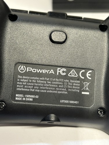 Microsoft Xbox One Kinnect Black Sensor Bar Model 1520 Power 2 Wired Controllers - Picture 10 of 14