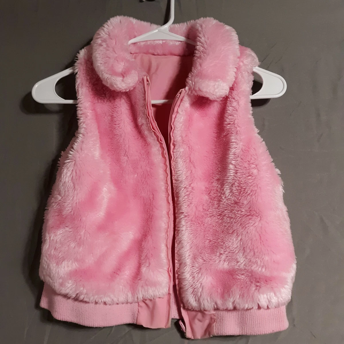 Pink fur store vest girls