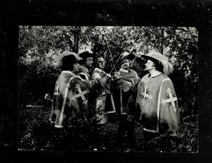 SUPER RARE!! 7X9 1970s ORIGIGNAL MUSKATEERS MOVIE SCENE PHOTO!!