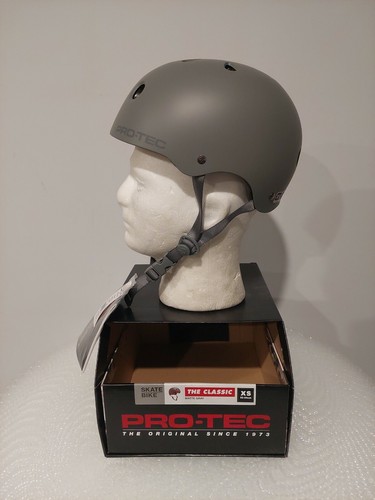 Classic Skate Bike Skateboard Helmet 