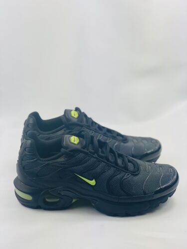 womens green tns