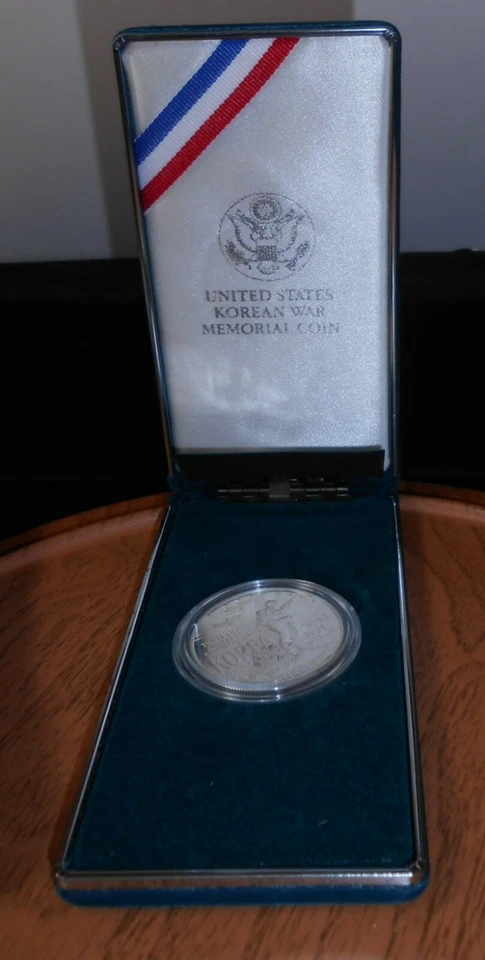 KOREAN WAR MEMORIAL COIN, PROOF .900 SILVER, 1991P, U.S. MINT, COMPLETE IN BOX! - Image 4 of 4