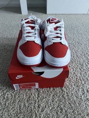 Nike Dunk Championship red Size 9