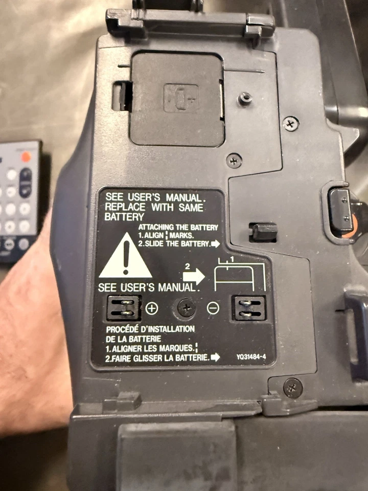 Vintage RCA Small Wonder AutoFocus VHSC Camcorder with Remote Control – Untested - Image 3 of 4