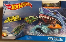 Hot Wheels SHARK BAIT Play Car & Track Set Stop The Attacking Shark!