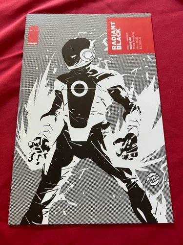 Radiant Black 2 NM/M (9.8) | 3rd Print | Reprints 1st app of Radiant Red | 1:25