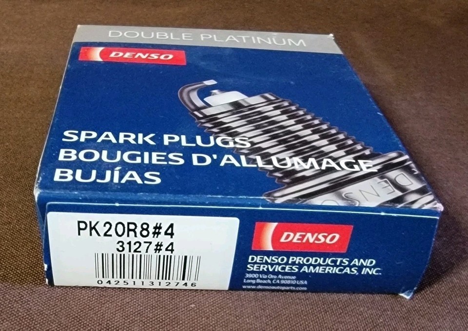 LOT#5247 - 4 Genuine DENSO PK20R8 3127 Spark Plugs Double Platinum
