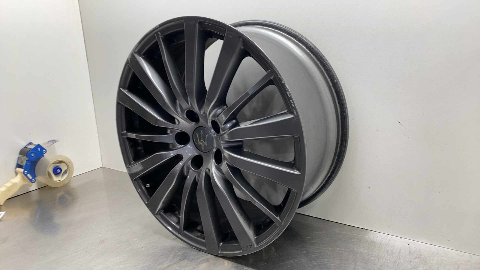 2017 Maserati Ghibli OEM Rim Factory Wheel 19" x 8.5" 15 Spokes Scuffs Front