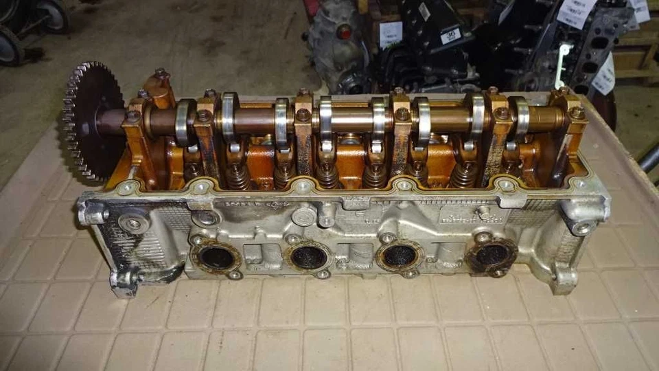 Driver Left Cylinder Head 4.6L VIN 6 8th Digit Fits 97-98 Ford E150 Van 605076 Foto 2 de 4