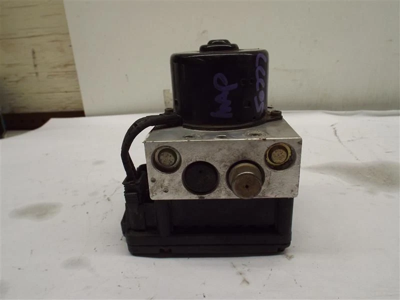 2001-2003 Toyota Tundra ABS Anti Lock Brake Pump Assembly Module OEM - Image 2 of 4