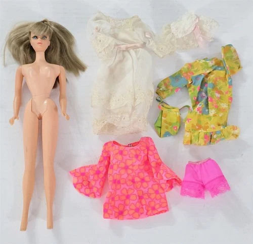 X-843 VINTAGE 1960'S MATTEL BARBIE TNT ASH BLONDE DOLL WITH TAGGED CLOTHING