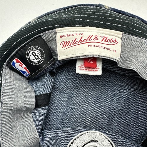 Cappello uomo Mitchell & Ness blu Brooklyn Nets NBA surf mimetico secchiello taglia small/large - Foto 3 di 4