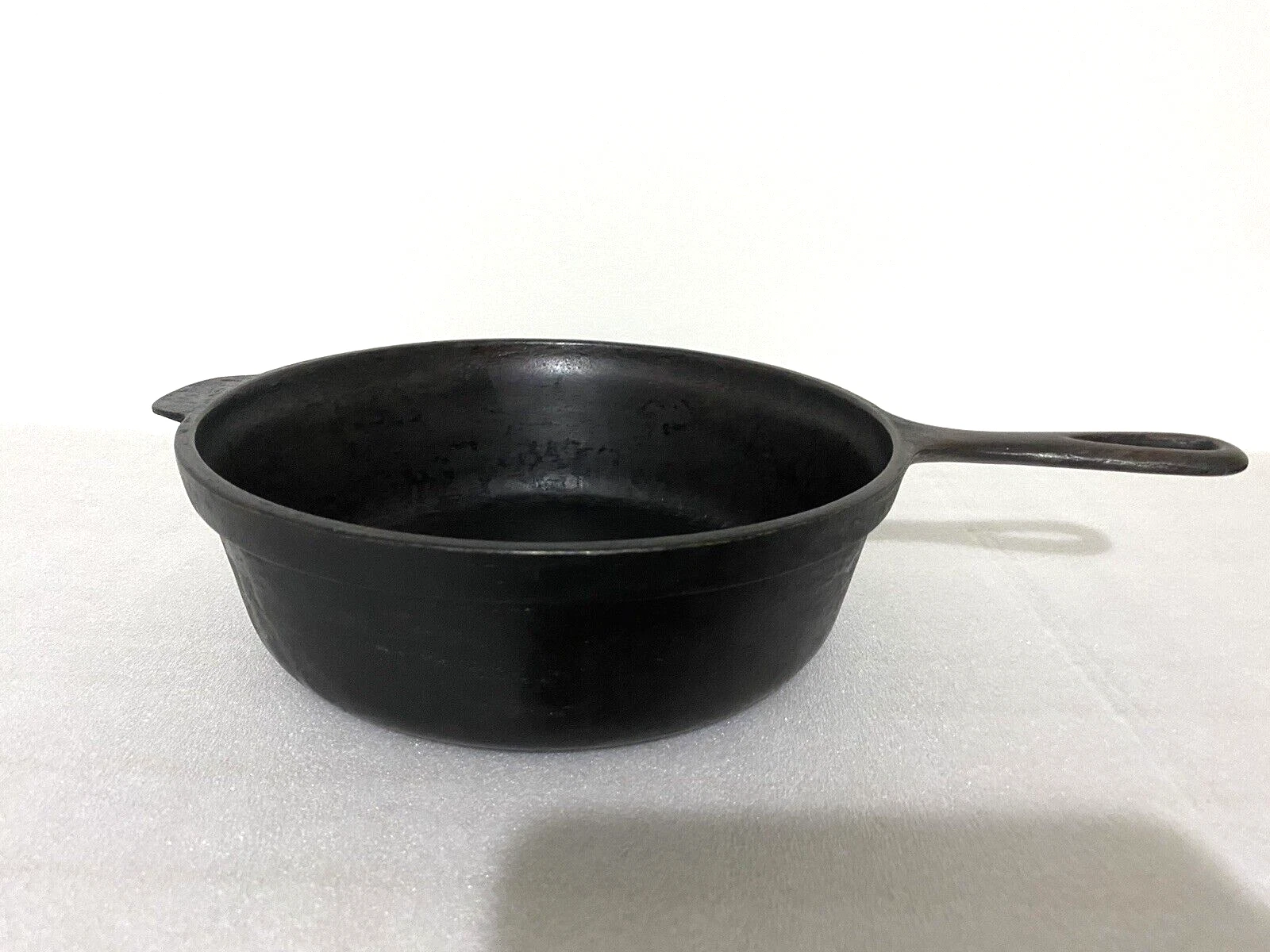 Vintage Rare Lodge Cast Iron 9 Inch Skillet Scalloped Bottom - Black