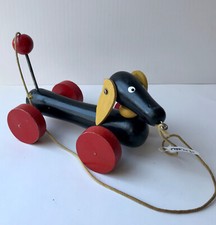 VINTAGE BRIO small Dachshund Sausage Dog Pull Along Toy