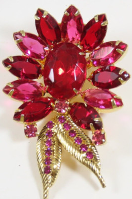 Rhinestone Crystal Brooch Pin Cherry Red Flower Leaf VTG Prong Exquisite D1617