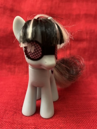 My Little Pony Photo Finish Brushable Toy Pony. No dress. - Picture 3 of 7