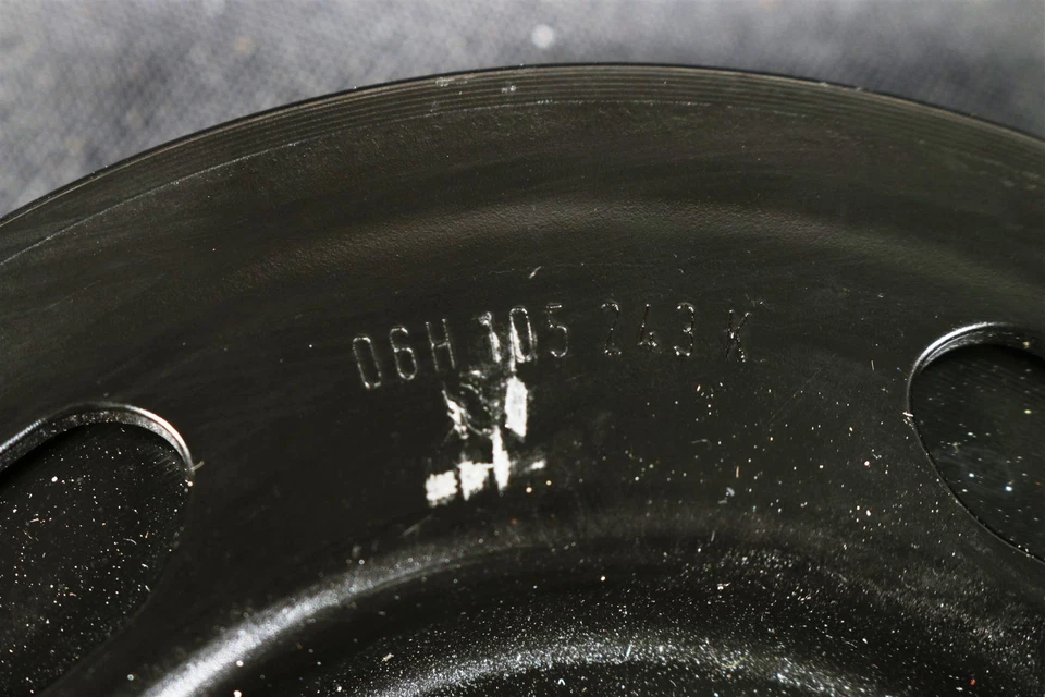 Vibration Damper 06H105243K VW Audi A1 A3 A4-A8 Q2-Q7 Tt 8S 1.8 2.0TFSI 134km - Image 4 of 4