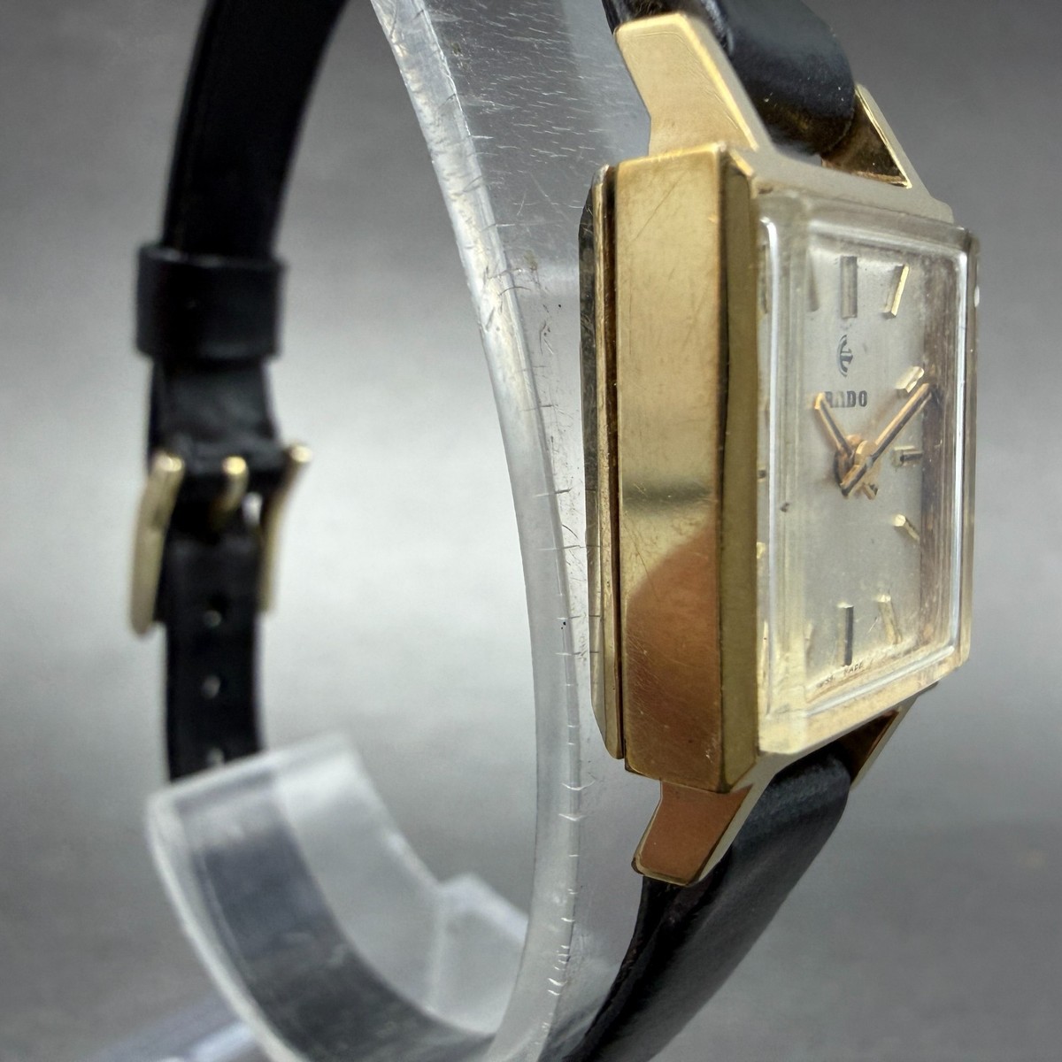 Rado Watch Women 15mm Champange Dial Gold Tone Rectangle Manual