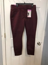 signature by levi strauss co. gold size 16s pull on skinny. dark plum color