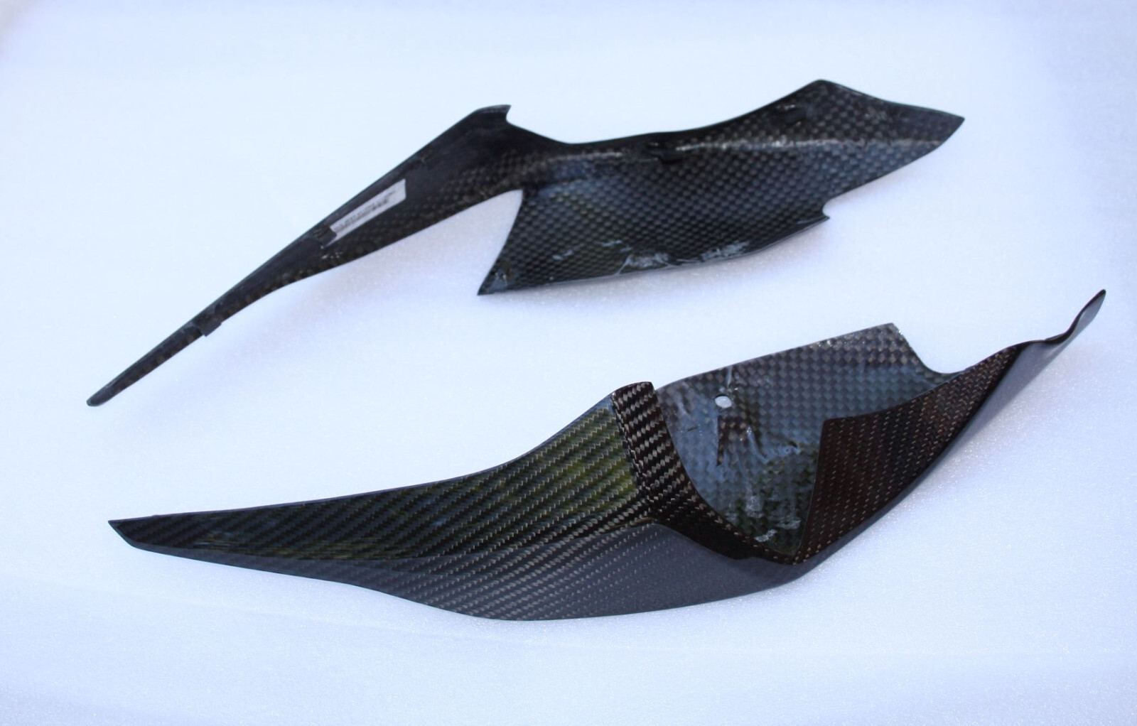 Flancs de coque arrière BMW S1000RR en carbone brillant aérodynamique et ultra léger