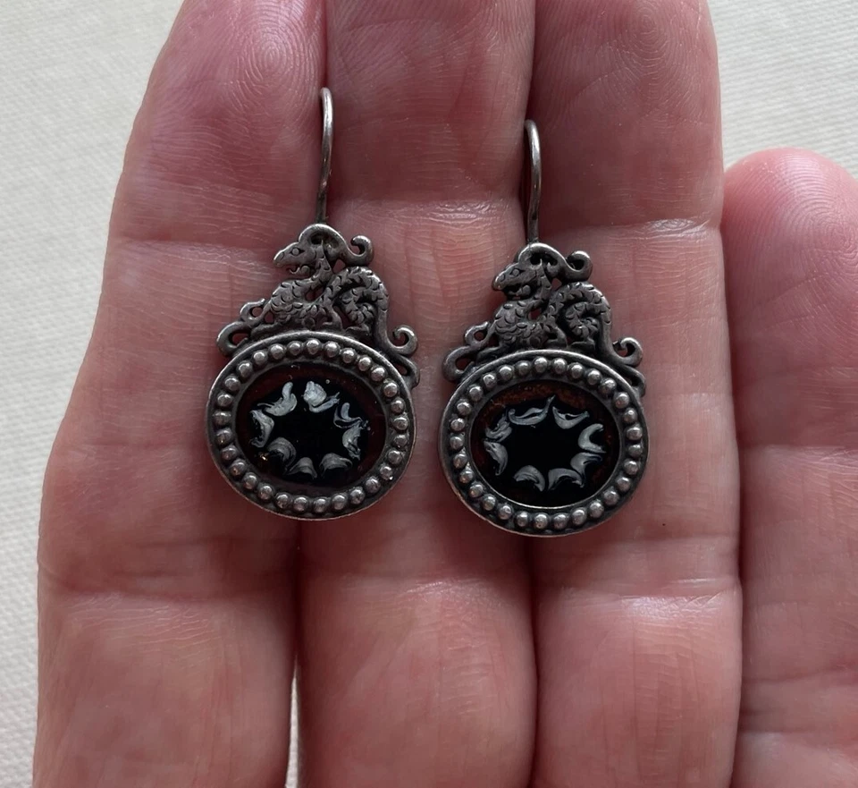 Pendientes Chico's Dragón Serpiente Esmalte Caviar Cuelga Gótico Tono Peltre 1.25" Foto 4 de 4