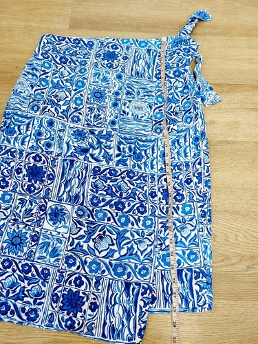 NUOVO/ANN TAYLOR/TAGLIA 10/GONNA A MATITA/100% LYOCELL/AVVOLGENTE DAVANTI/CRAVATTA/FLOREALE/BIANCO-BLU/ - Foto 11 di 12
