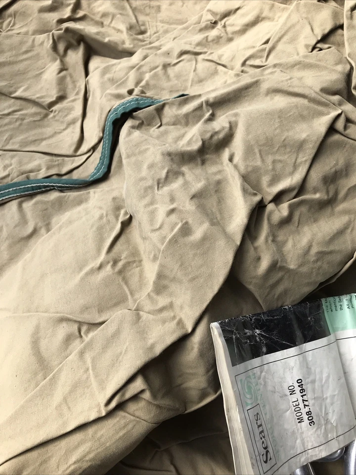 Винтажная холщовая палатка Sears Hillary высотой 8 x 10 x 7 футов по центру. Стол для чтения на 4 человека - Изображение 4 из 4