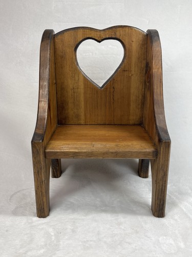 Vintage Solid Wood Heart Cutout Doll Chair Plant Stand Cottagecore 12"