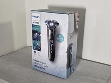 Philips Norelco 7200 Rechargeable Wet  Dry Electric Shaver S7887/82 w SenseiIQ