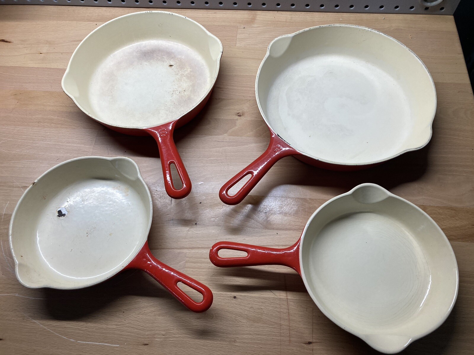 VINTAGE GRISWOLD ENAMELWARE CAST IRON SKILLETS eBay