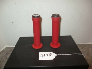 ODI SOFT FLANGED LONG NECK RED BMX/MTX GRIPS SET