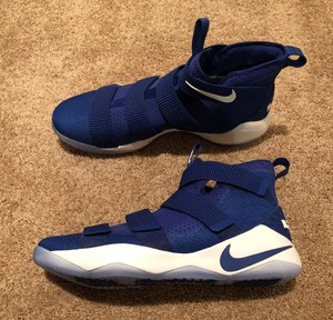 nike lebron soldier 17