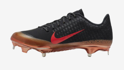 nike black and gold softball cleats