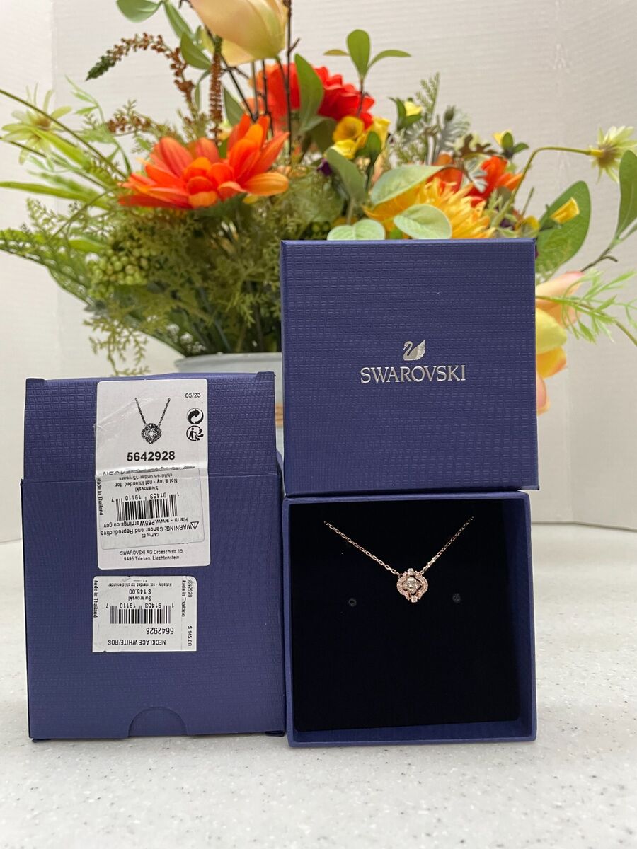 Swarovski Una necklace Clover, White, Rose gold-tone plated Swarovski Una necklace Clover, White, Rose gold-tone plated