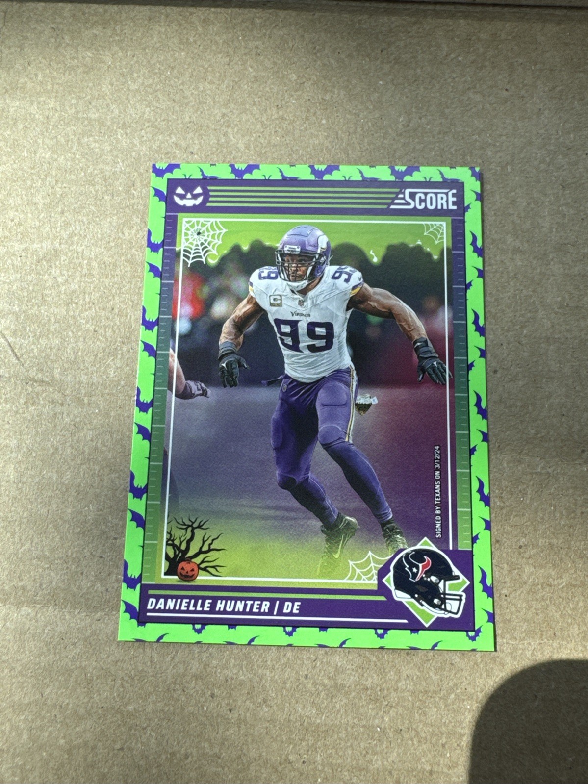 2024 Score-A-Treat #181 Danielle Hunter Green Bats Houston Texans
