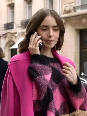 Sandro Euro ASO Emily In Paris Pink Black Sweater