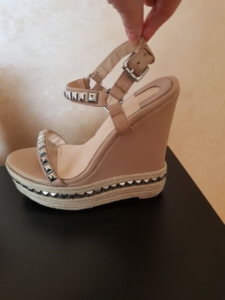 Women Christian Louboutin Heels Beige Leather 38