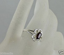 VINTAGE WOMEN'S STERLING SILVER RING SIZE 7 3/4 AMETHYST SMALL FLOWER SHAPE