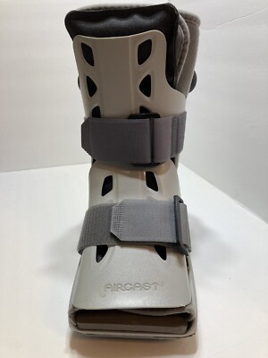 Aircast Soft Strike Foot Ankle Medium Walking Boot Built In Pumps