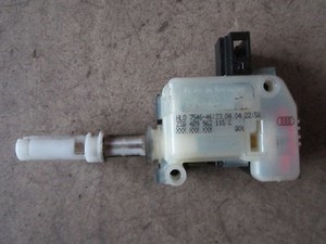 Stellmotor Heckklappe ZV AUDI A4 B6 A6 VW Passat 3BG 4B9962115C